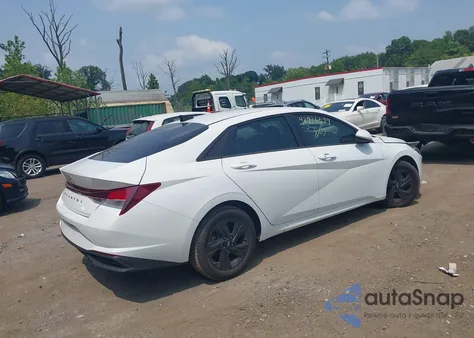 2022 Hyundai Elantra Sel from USA, damaged, VIN 5NPLM4AG4NH068641